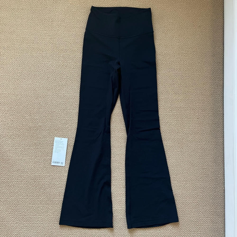 like new lululemon groove pant nulu size 6